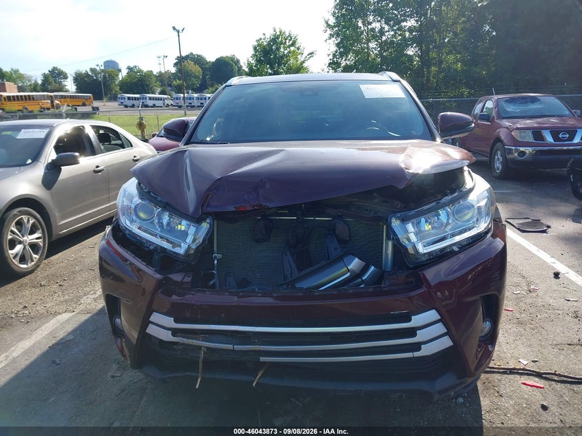 TOYOTA HIGHLANDER - zdjęcie 12