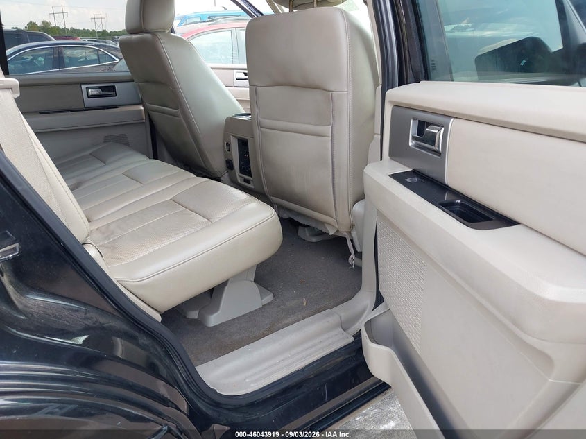 2014 FORD EXPEDITION auction photo 8