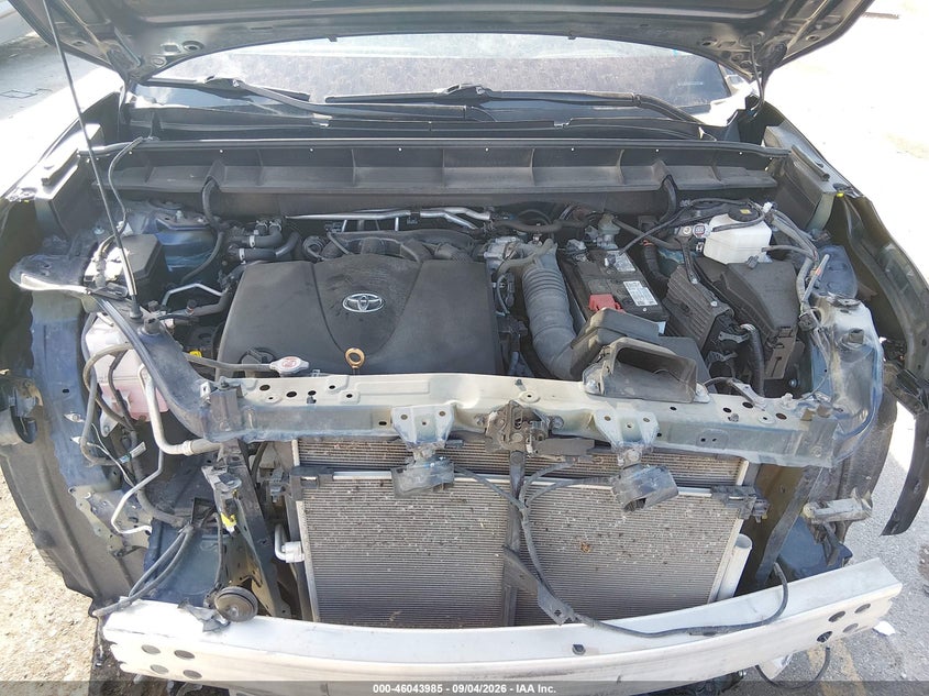 TOYOTA HIGHLANDER - zdjęcie 10