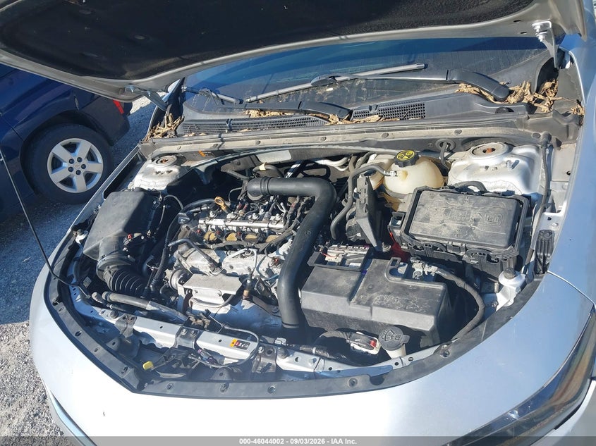 CHEVROLET MALIBU 2018 VIN 1G1ZD5ST8JF265014