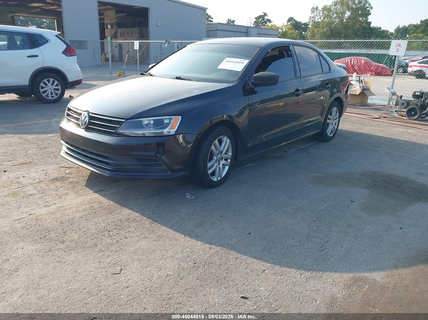 2015 VOLKSWAGEN JETTA auction photo 2