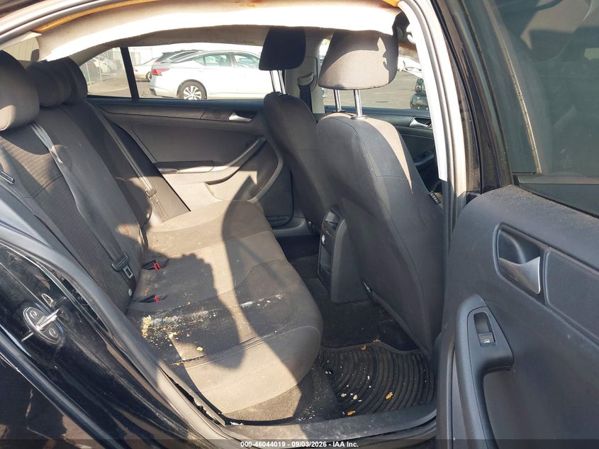 2015 VOLKSWAGEN JETTA auction photo 8