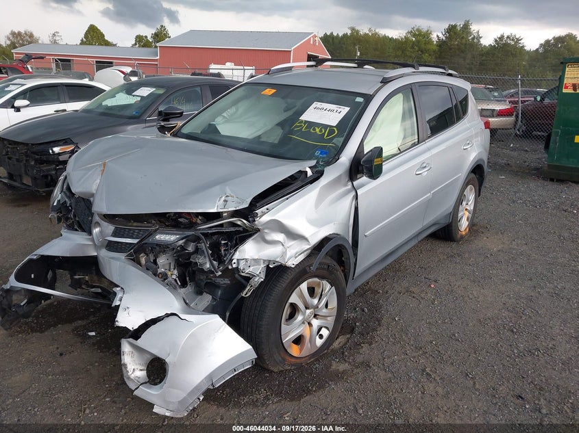 Vin: jtmzfrev4fd054272, lot: 46543489, toyota rav4 le 20152