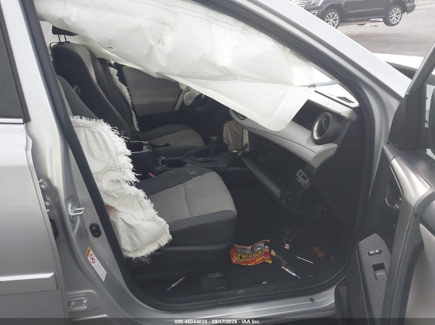TOYOTA RAV4 - zdjęcie 5