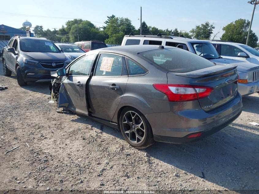 Vin: 1fahp3f29cl329006, lot: 46543604, ford focus se 20123