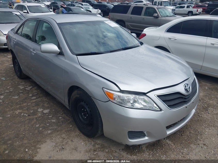 Vin: 4t1bf3ek0bu184723, lot: 46543672, toyota camry le 20111