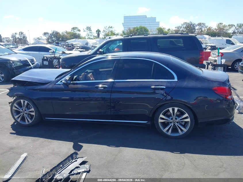 2018 MERCEDES-BENZ C 300 · Фото 15