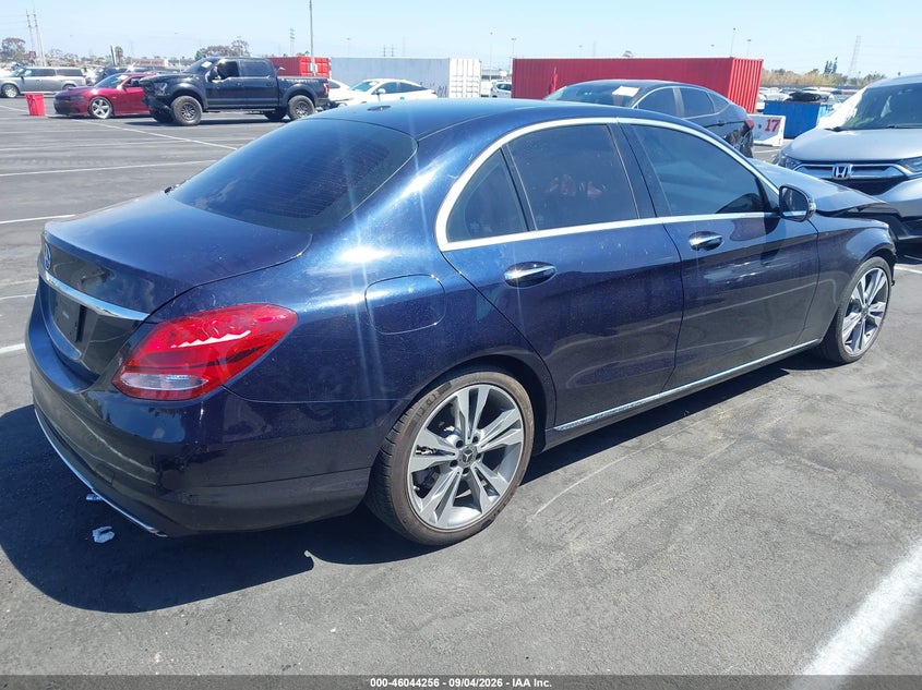 2018 MERCEDES-BENZ C 300 · Фото 4