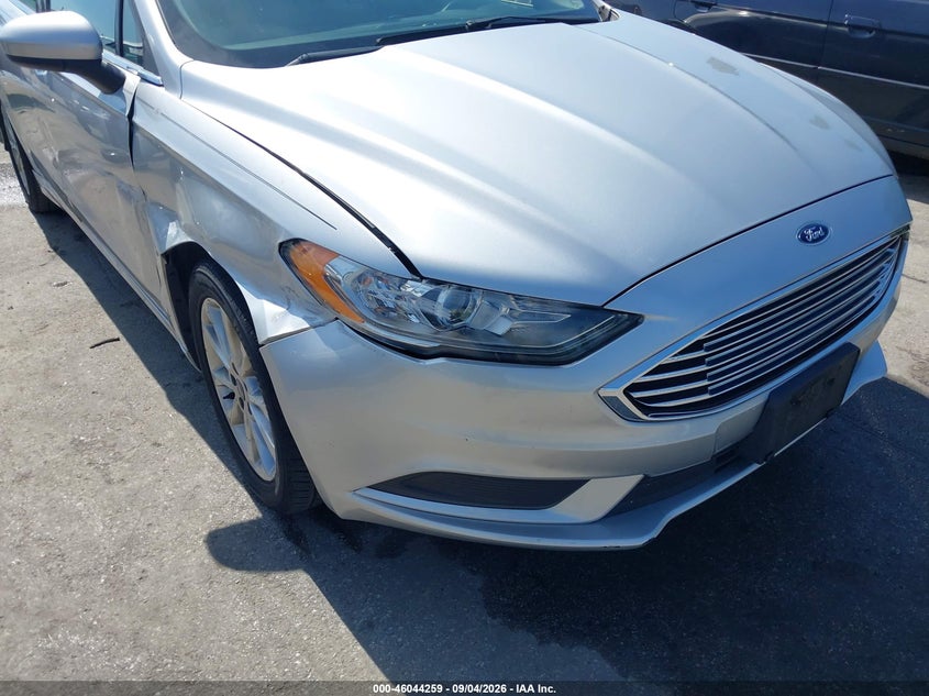 2017 FORD FUSION SE · Фото 18