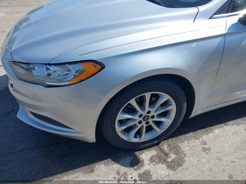 2017 FORD FUSION SE · Фото 19