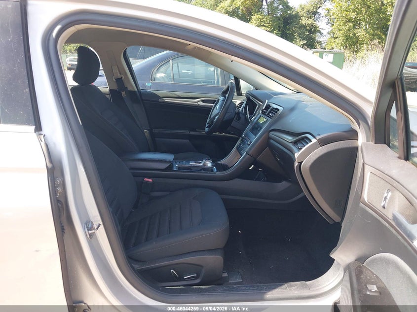 2017 FORD FUSION SE · Фото 5