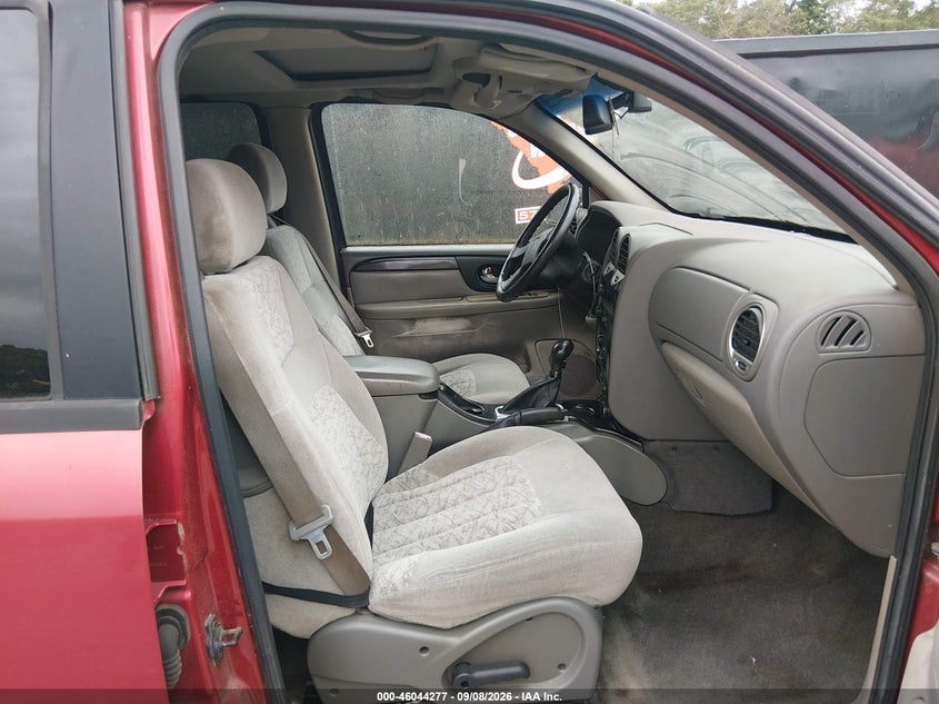 2004 GMC ENVOY auction photo 5
