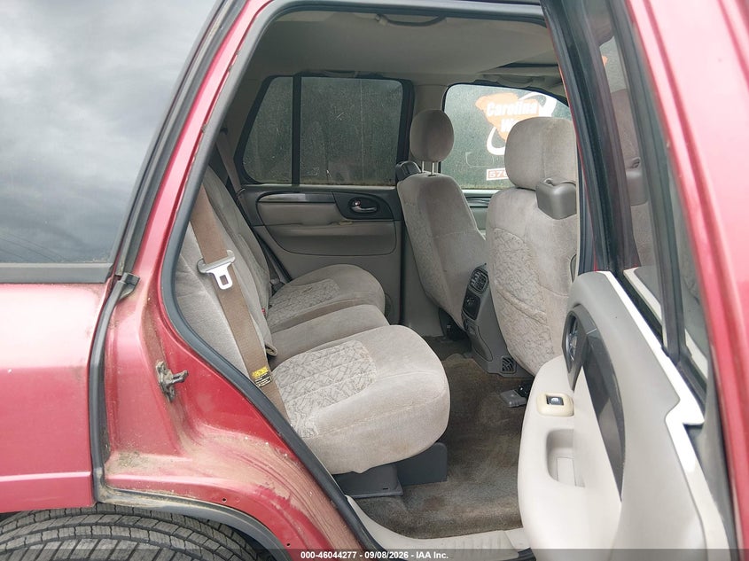 2004 GMC ENVOY auction photo 8
