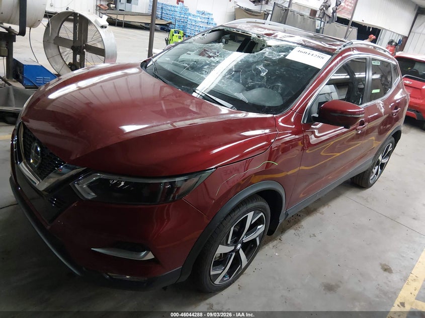 Nissan Rogue Sport - фото 2