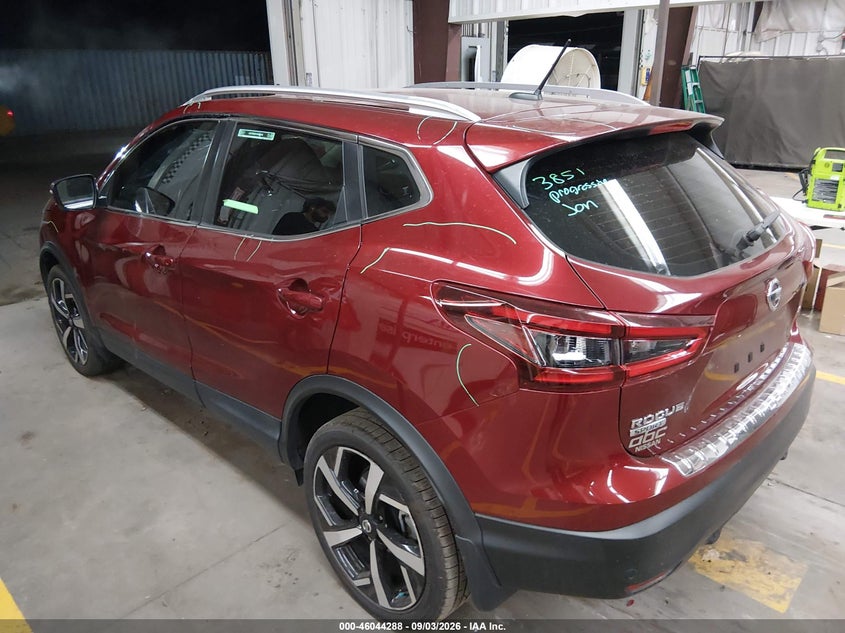 Nissan Rogue Sport - фото 3