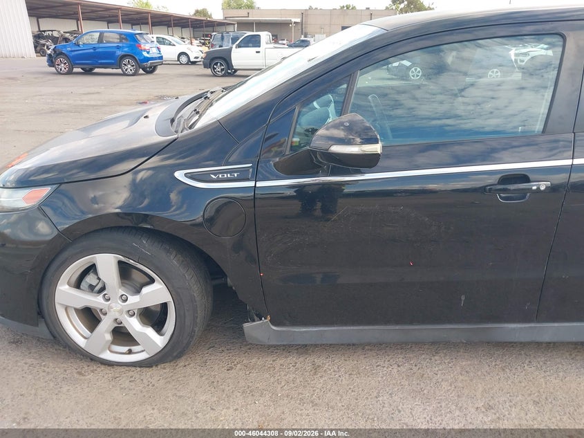 CHEVROLET VOLT 2012 VIN 1G1RE6E45CU123371
