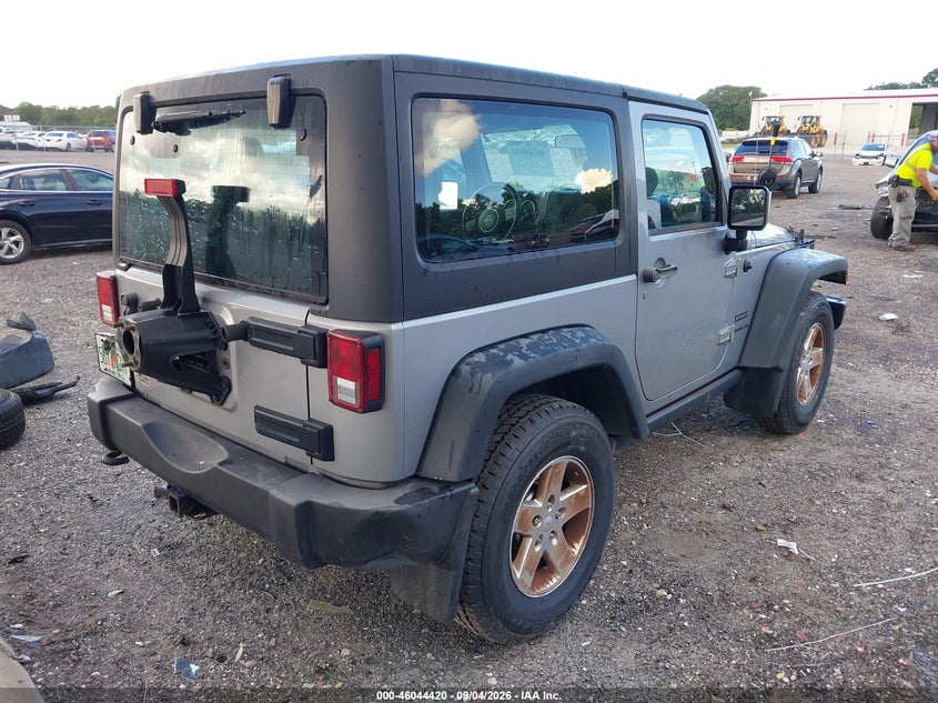 2013 JEEP WRANGLER auction photo 4