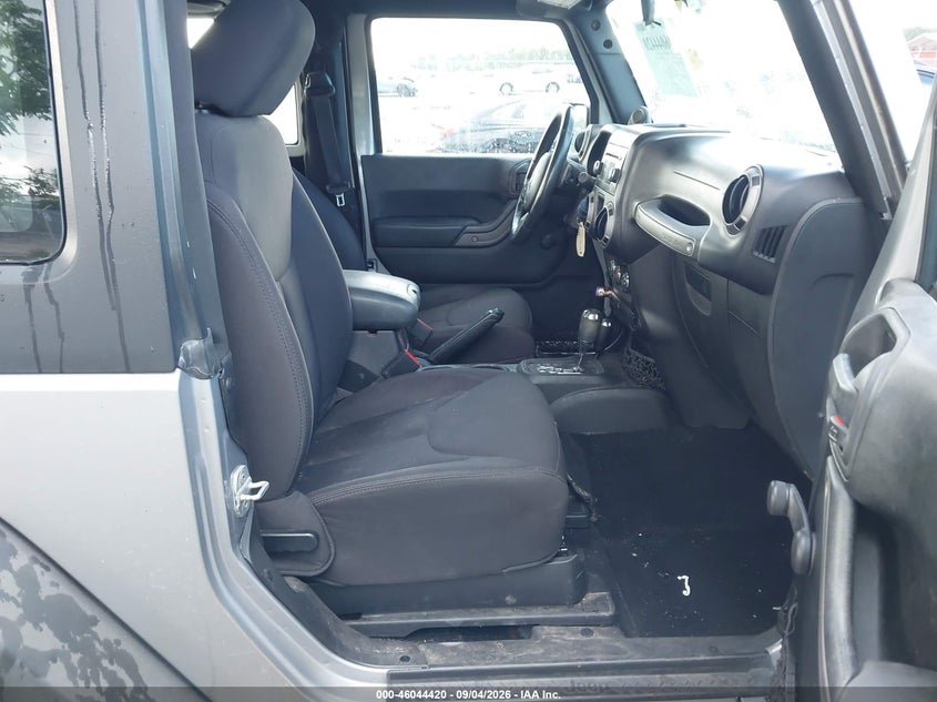 2013 JEEP WRANGLER auction photo 5
