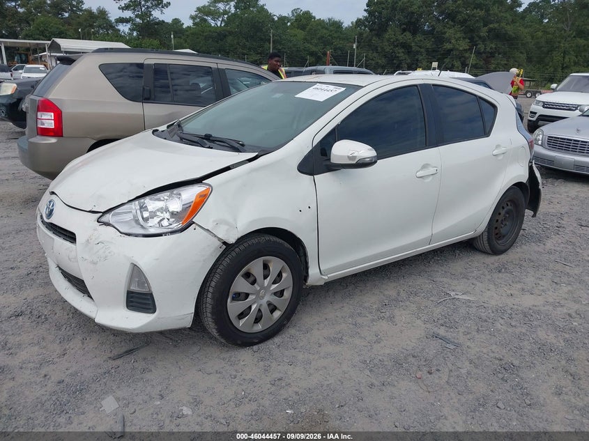 Vin: jtdkdtb33e1079364, lot: 46543912, toyota prius c two 20142