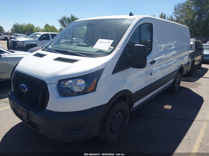 2023 Ford Transit, Град, IAAI, VIN 1FTBR1Y83PKB13020 — фото 2