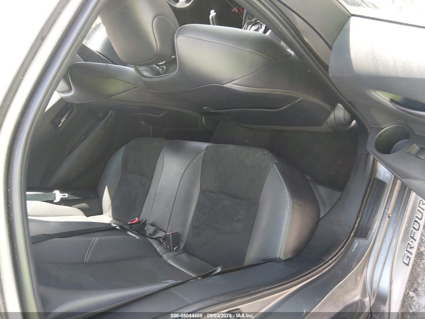TOYOTA GR COROLLA - zdjęcie 8