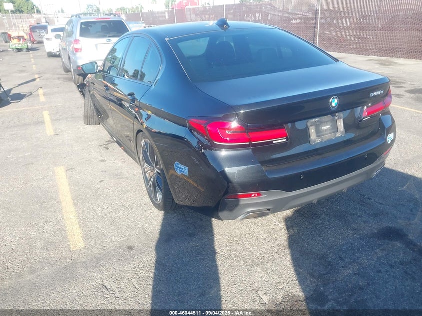 Vin: wba13ag0xmcf12649, lot: 46543969, bmw 530e 20213