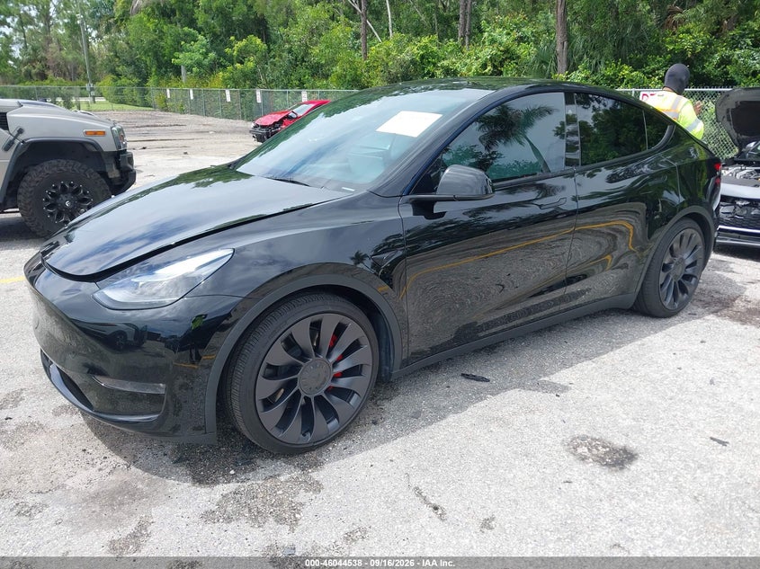 Vin: 7saygdef3ra311343, lot: 46543993, tesla model y performance dual motor all-wheel drive 20242