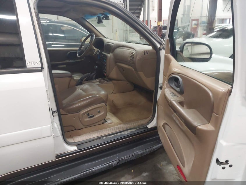 CHEVROLET TRAILBLAZER 2002 VIN 1GNDT13SX22239064