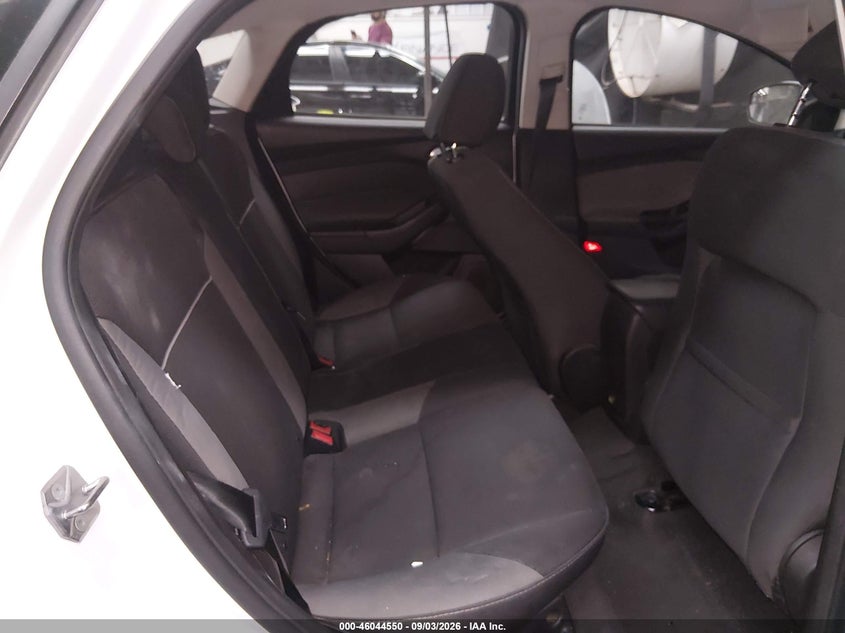 FORD FOCUS 2014 VIN 1FADP3K2XEL282639