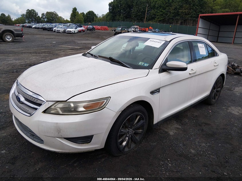 2013 FORD TAURUS auction photo 2