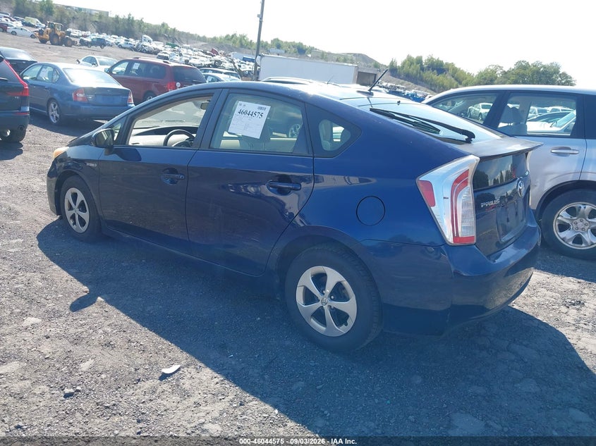 2013 TOYOTA PRIUS auction photo 3