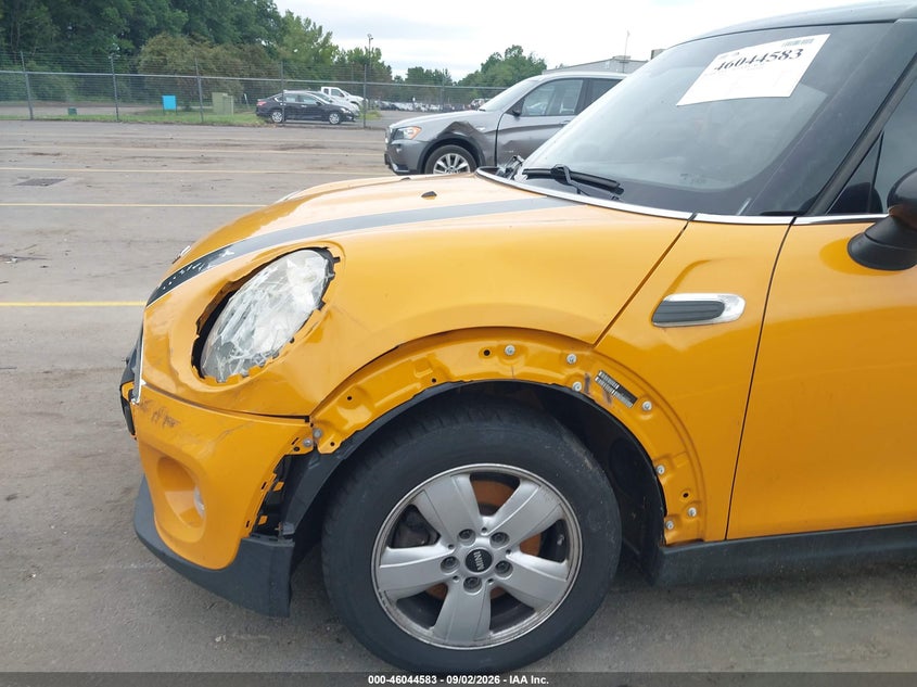 2016 MINI HARDTOP auction photo 6