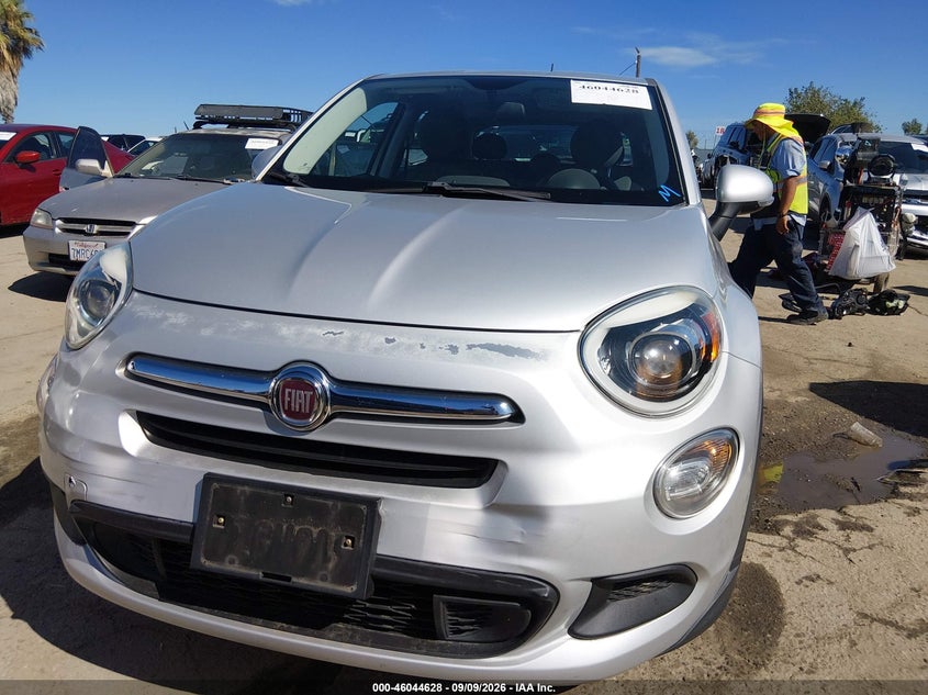 2017 FIAT 500X auction photo 6
