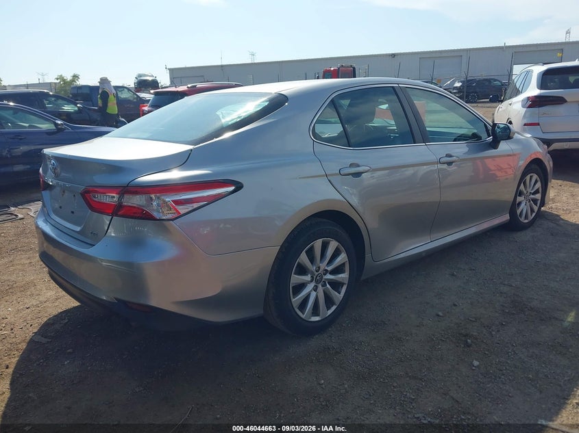 Vin: 4t1b11hk8ju151031, lot: 46544118, toyota camry le 20184