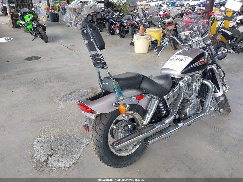2000 HONDA VT1100 auction photo 4