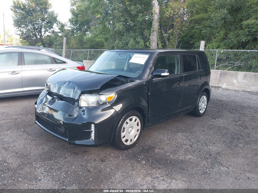 Vin: jtlze4fe3fj068836, lot: 46544199, scion xb 20152