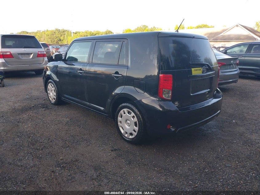 Vin: jtlze4fe3fj068836, lot: 46544199, scion xb 20153