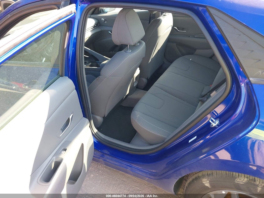 2026 HYUNDAI ELANTRA HYBRID auction photo 8