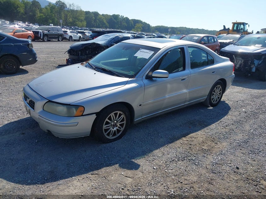 2005 VOLVO S60 auction photo 2