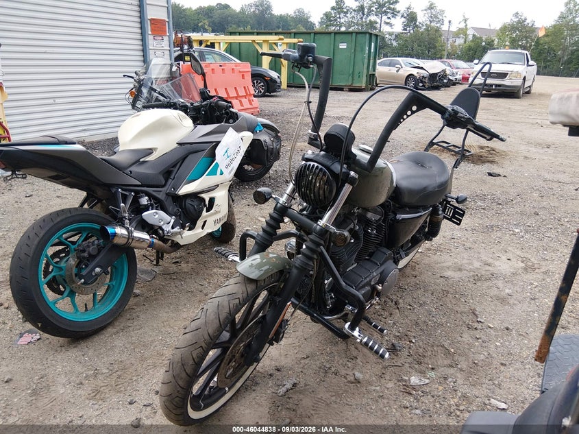 2021 HARLEY-DAVIDSON XL883 auction photo 2