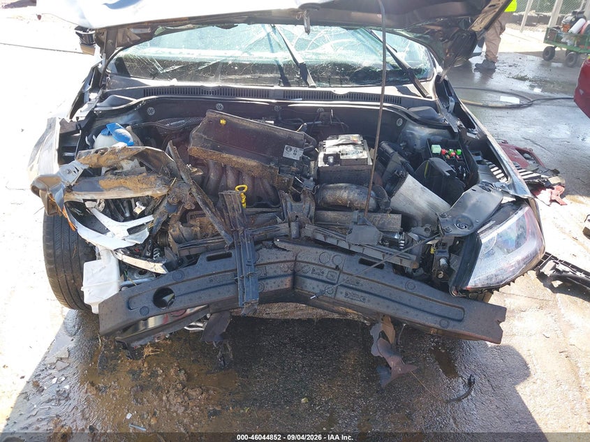 2014 VOLKSWAGEN JETTA 2.0L S · Photo 10