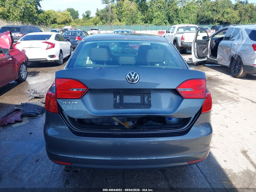 2014 VOLKSWAGEN JETTA 2.0L S · Photo 16