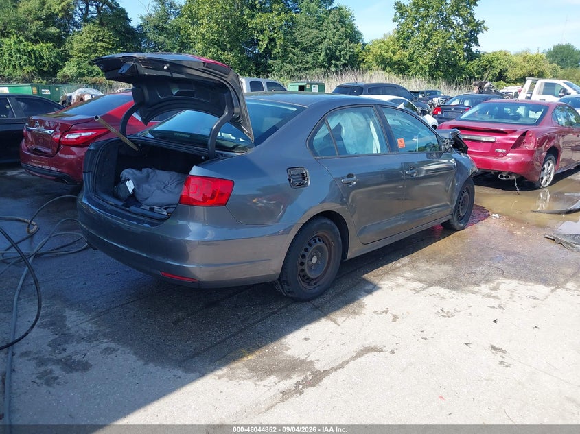 2014 VOLKSWAGEN JETTA 2.0L S · Photo 4