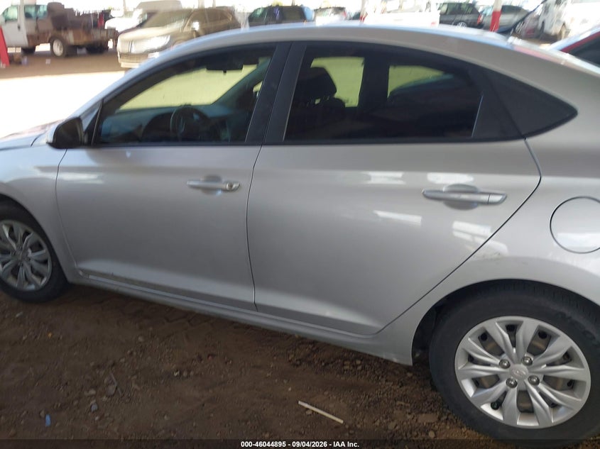 2020 HYUNDAI ACCENT SE · Photo 14