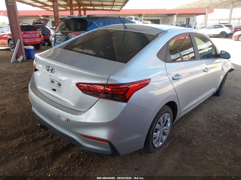 2020 HYUNDAI ACCENT SE · Photo 4
