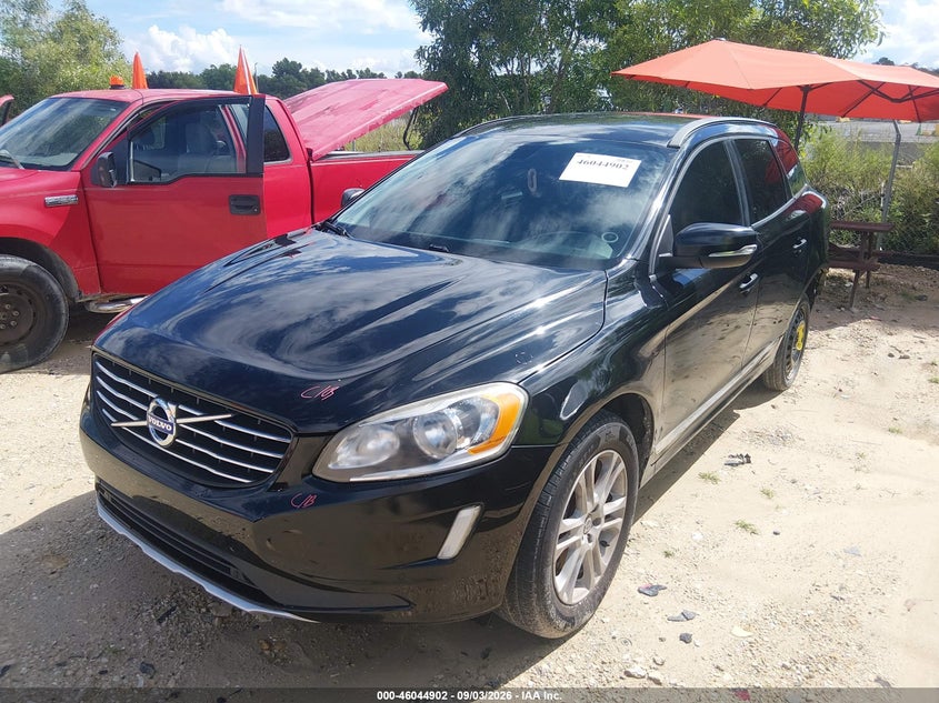 2015 VOLVO XC60 auction photo 2