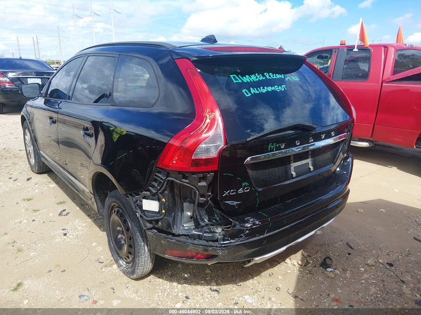 2015 VOLVO XC60 auction photo 3