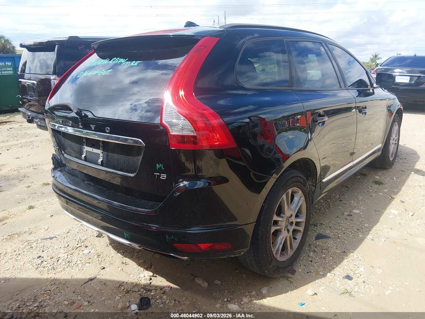 2015 VOLVO XC60 auction photo 4