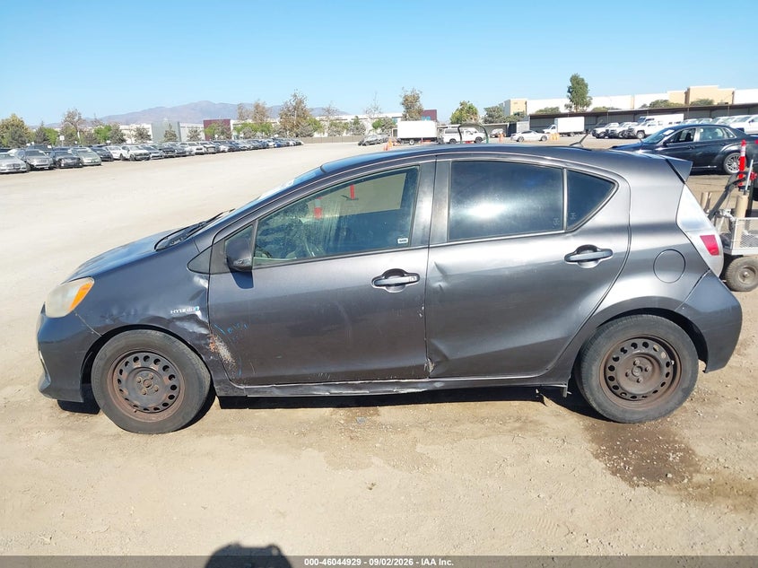 TOYOTA PRIUS C 2014 VIN JTDKDTB38E1063788