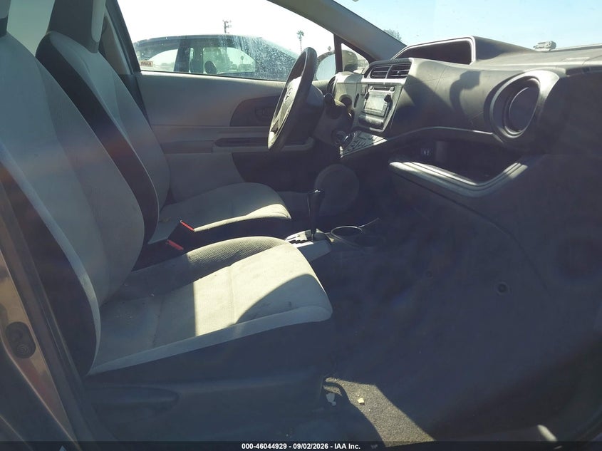 TOYOTA PRIUS C 2014 VIN JTDKDTB38E1063788
